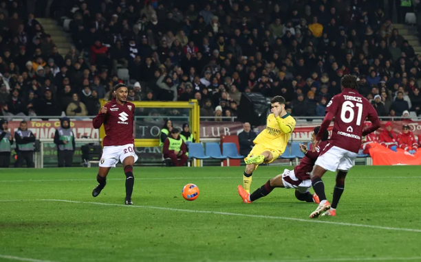 Torino vs AC Milan (02:45 &#8211; 09/12) | Xem lại trận đấu